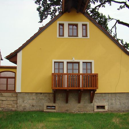 Отель Martinkovice 201 Broumov Экстерьер фото