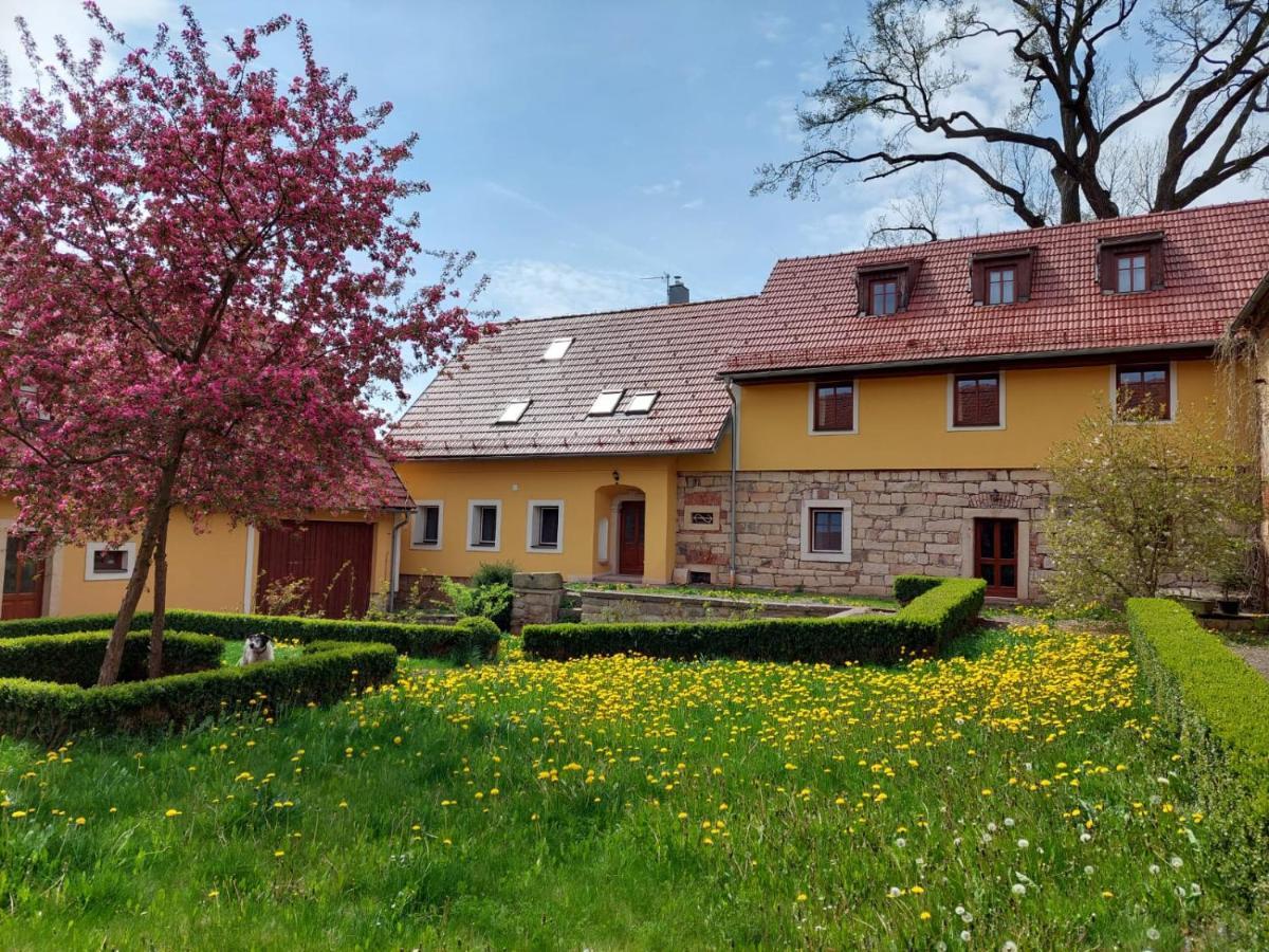 Отель Martinkovice 201 Broumov Экстерьер фото