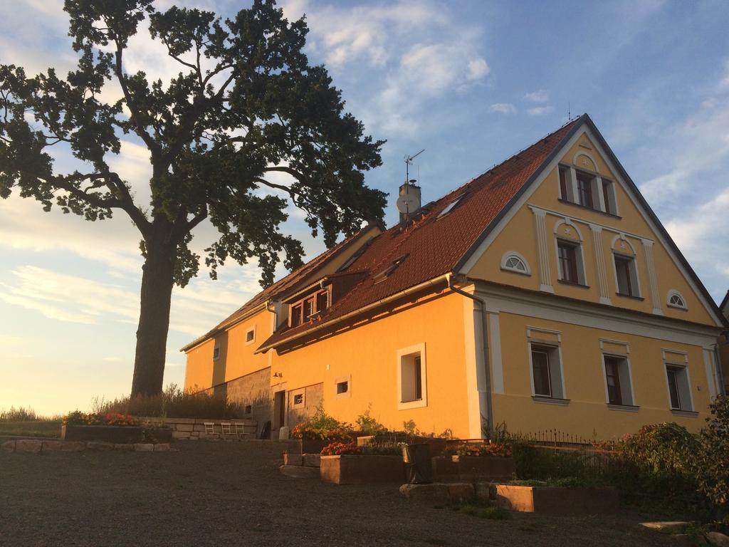 Отель Martinkovice 201 Broumov Экстерьер фото